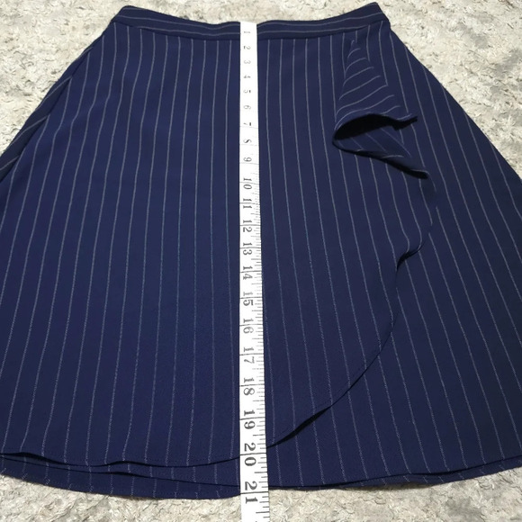 BANANA REPUBLIC NWT Navy with White Pinstripe, Cascade A-line Skirt, 00P - Picture 10 of 14